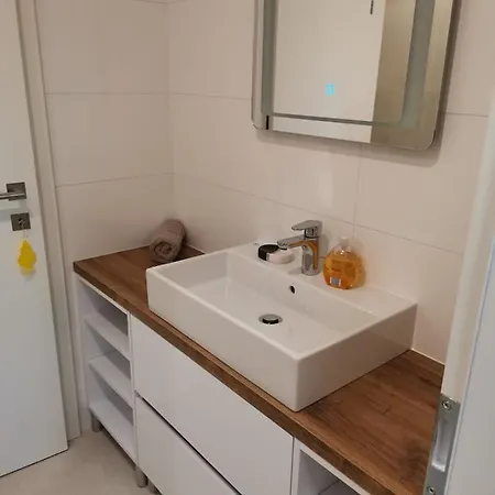 Tribunj S1 Apartment *